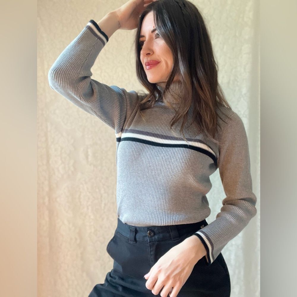 Vintage Casual Corner ANNEX Ribbed Turtleneck Sweater Gray Stripe 90s Minimalist